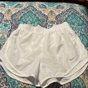 White nike shorts